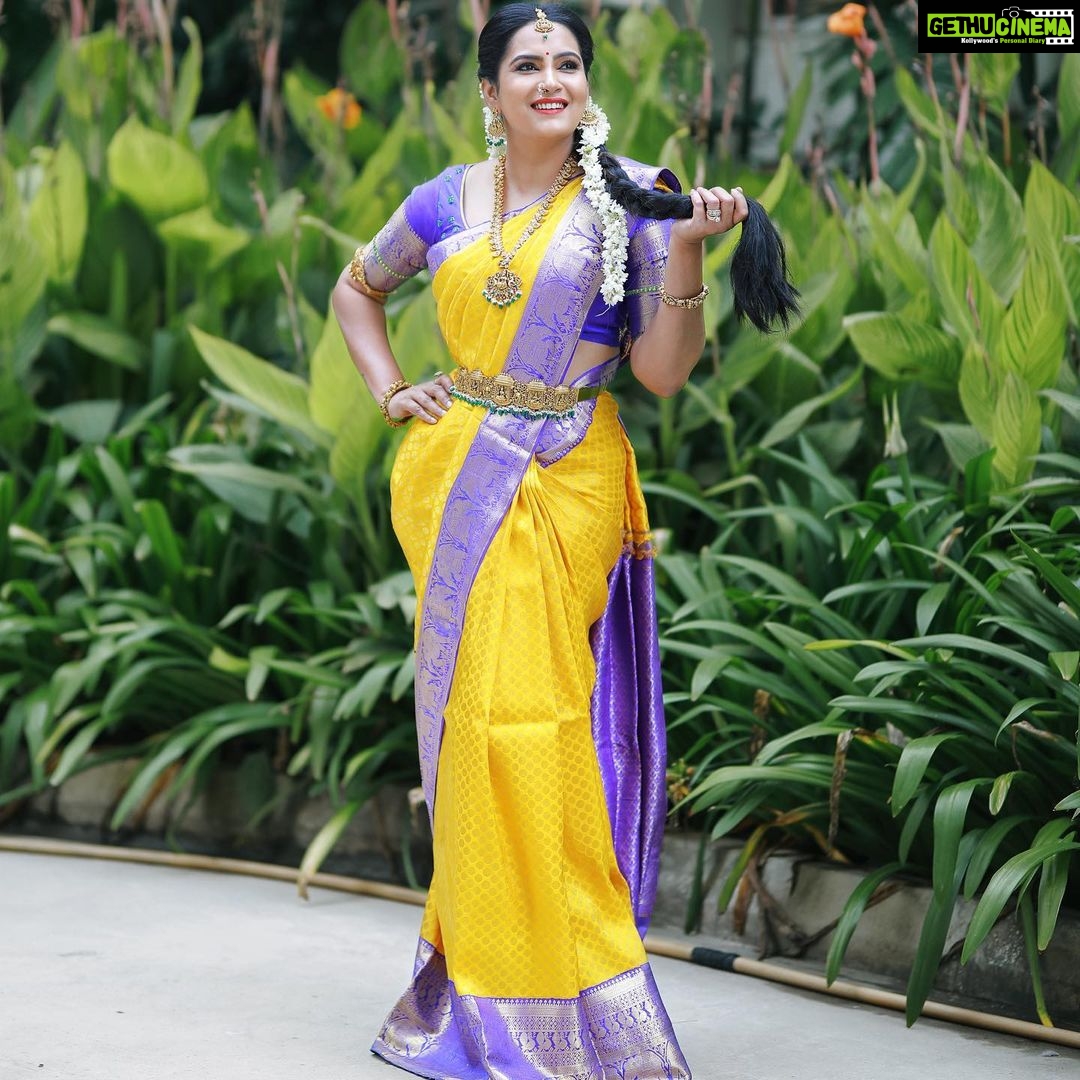Himaja Instagram - ππMay Goddess Lakshmi Fill Your Life With Health, Wealth, And Freedom.. Jewellery By @navishkasfashionjewelry MOU @bhavani._.makeovers #varalakshmivratham #sravanamasam #varalakshmivratham #varamahalakshmi #vratham #treditional #pattusarees #sareeslove #fesitival #treditionallook #jewellery #jewellers #trending