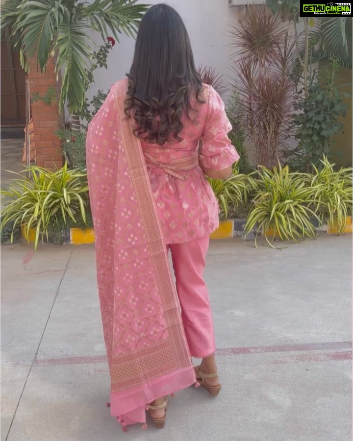 Himaja Instagram - IT'S GIVEAWAY TIME! WIN Kurtis ! To win the elegant Kurti’s instructions are: FOLLOW US on INSTAGRAM MENTION 3 FRIENDS so she could join in too. You can FOLLOW our profile @chinayabanaras On Facebook for news, updates and more #giveaways! The contest ends at 12 midnight on 15th January 2020.We will announce the winner on 17th January 2020 at 12 Noon! This promotion is guaranteed by # Chinaya.in #dressing #outfitstyle