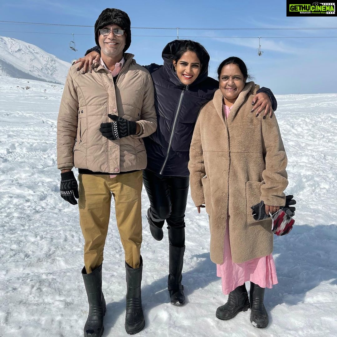 Himaja Instagram - ❤️❤️ Amma .. Naanna .. #mom #dad