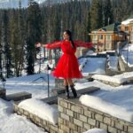 Himaja Instagram - Have a Lovely day guys ❤️ Outfit @seamsandhemsbytejaswini . . Thank you @thekhyberresort for wonderful stay and Yummy food #gulmarg #sunkissed #morning #holidays