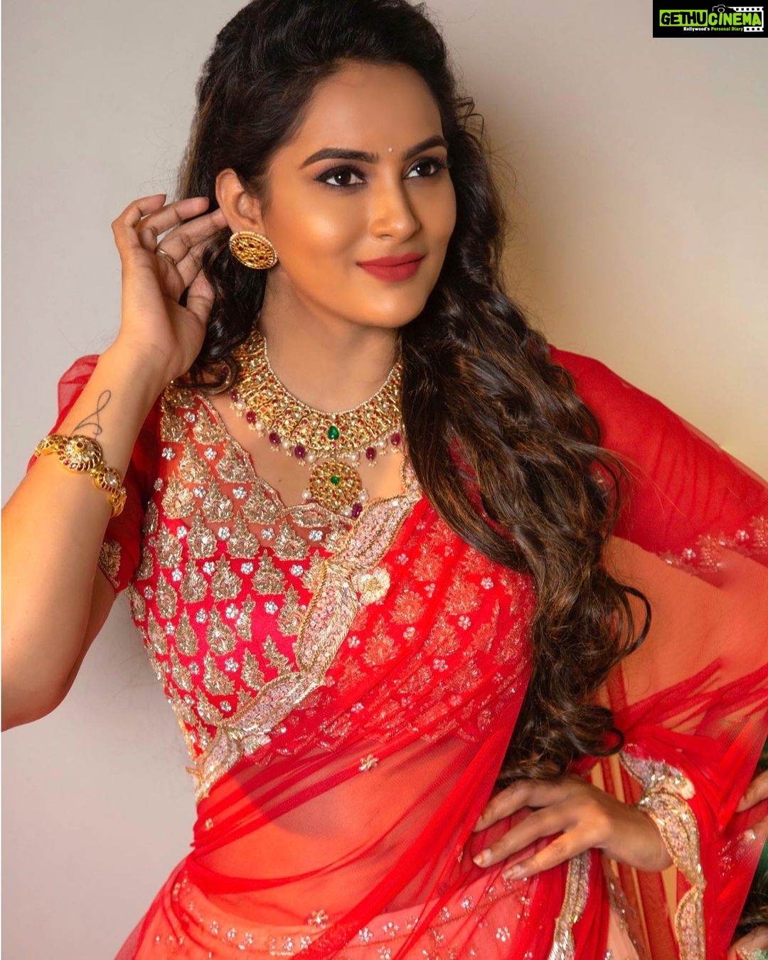 Himaja Instagram - ❤️ Outfit by @sashivangapalli Jewellery by @mangatrai36jubileehills makeup by @purplesmakeupstudio