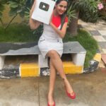 Himaja Instagram - ❤️❤️❤️Mana Youtube channel ki Silver Play Button Ochindhirooooyyyy😍 Thank you soo much everyone lol❤️ #youtuber @tamadamedia