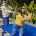 Himaja Instagram - iPhone Tera 😂 Pichi peaks @lasyamanjunath #buddies #iphone13 #trendingreels #instagood #funnyreels #funny