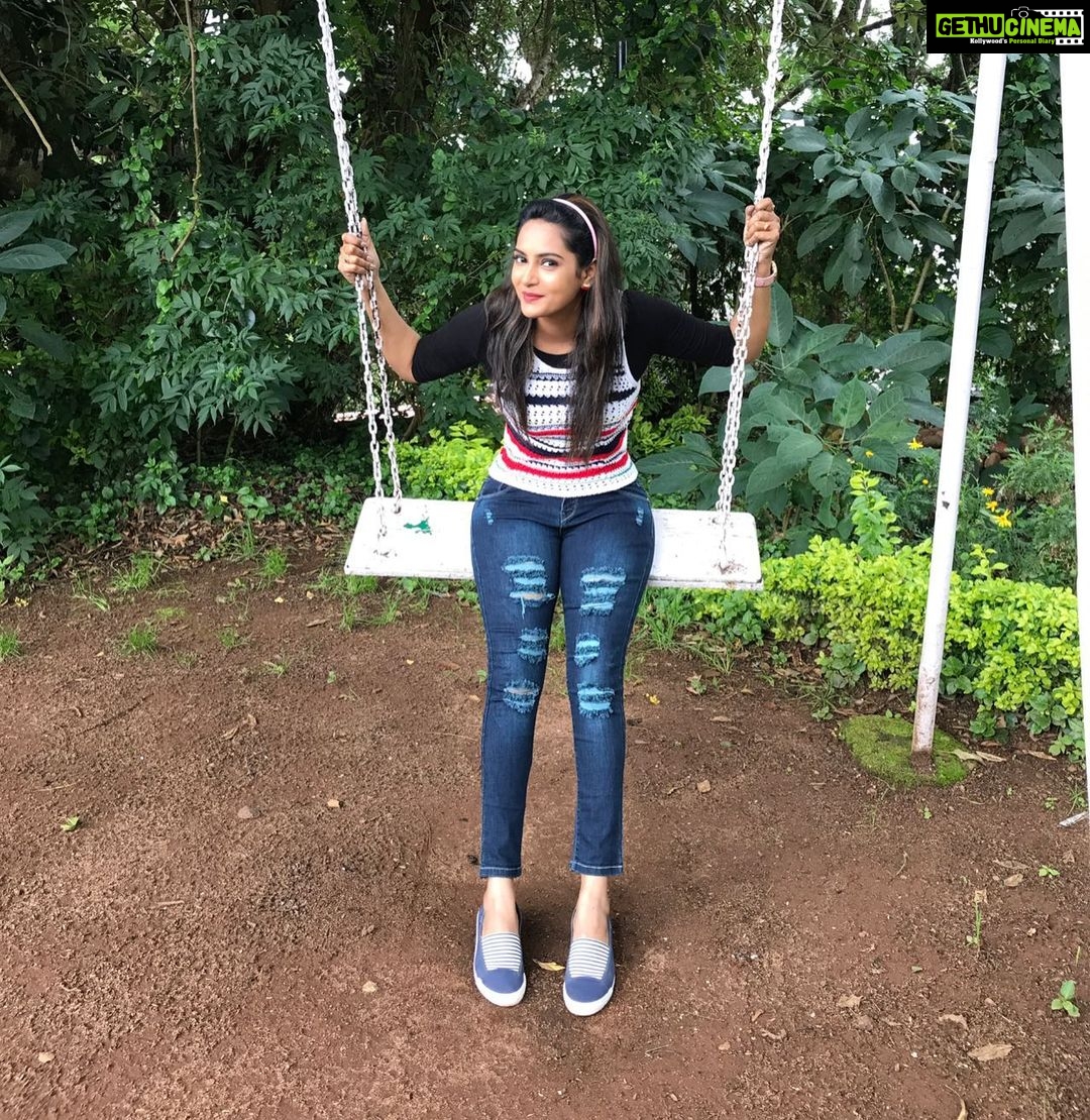 Himaja Instagram - 🌺Helloo ... Have a Great Day Everyone 😍 Our Gift post today at 10:00 AM❤️