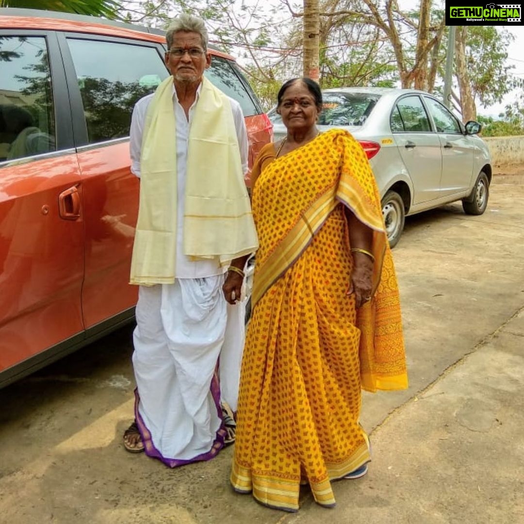 Himaja Instagram - ❤️Ammamma.. ❤️Thathayyaa.. Nannu chala kastapadi penchaaru..Chinnappatnunchi they left everything to my choice.. They just want my happiness ..They don’t know that I’m just happy because of them 😇 #unconditionallove #grandparents