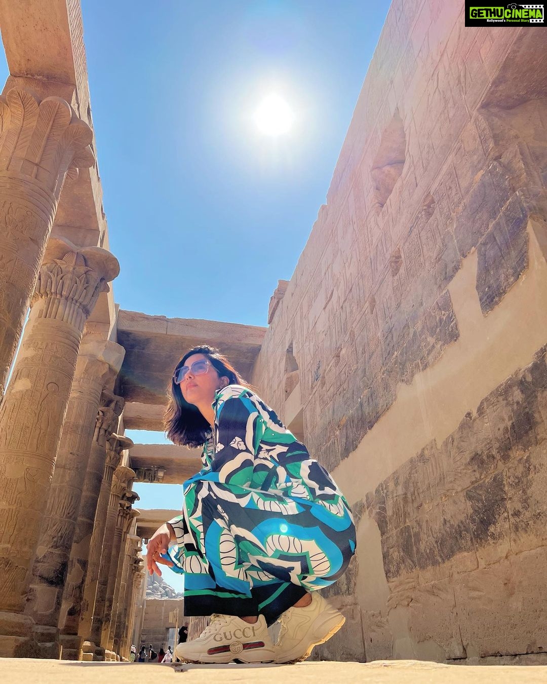 Hina Khan Instagram - History does not belong to us, we belong to it.. Philae Temple Aswan #egyptdiaries