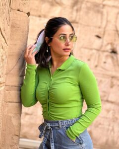 Hina Khan Instagram - You are strong 💚