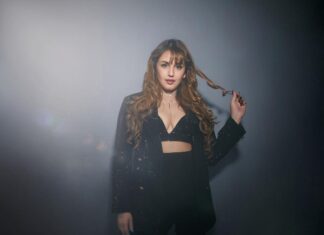 Huma Qureshi Instagram - I’m naughty I’m nice … And all things spice #promotions #black #love #happy #gratitude Styled by: @mohitrai with @harshitasamdariya @teammrstyles Outfit: @ranbirmukherjeeofficial Jewels: @inezeofficial @bansrimehtadesign Nails: @diya.nailart.loom Heels: @eridani.in Makeup Artist: @ajayvrao721 Hairstylist: @susanemmanuelhairstylist Photography: @visualaffairs_va