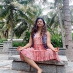 Iniya Instagram – NATURE IS THE PUREST PORTAL TO INNER PEACE 🌸🧘‍♀️🌸