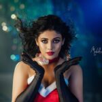 Iniya Instagram - 🎄🎄🎄🎄🎄 Noel Novelty by : @mahadevan_thampi Costumes : @khayaal_by_mizrin Makeup : @neethu_makeupartist Retouch : @sam_retouch Associate : @suresh_mukundan Assistant : @im_rohith_03 Location : @threedotsfilmsstudio