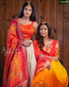 Ineya Instagram - HAPPY DIWALI 🪔 

Clicks: @mahadevan_thampi 
Make up: @neethu_makeupartist
Outfits: @ayanna.designs
retouch @anujith_designs 
associate @vishnu_radh
shot with @sonyalphain
@alphakeralam