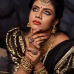 Iniya Instagram - 👸🏻👸🏻👸🏻👸🏻NAVARATHRI 👸🏻👸🏻👸🏻 “INDEPENDENT FEMALES ARE SO UNDER VALUED SHE DOSEN’T EVEN NEED YOU.. SHE JUST WANT’S YOU .. SHE IS GOING TO DO HER OWN THING WITH OR WITHOUT YOU & THAT’S A QUEEN “👑 . . Clickz: @jithuprakashan Retouch: @reenusbabu_retoucher Make up & Hair: @pinkyvisal Jewels: @kushalsfashionjewellery Outfits: @diva_womensclothingstore Venue:@wayanadfortresort #traditional #saree #ethnic #jewels #sarees #classic #traditionalwear #weddingdress #weddingseason #designerjewelry #designersarees #pattusarees #brides #bridal #bridestyle