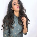 Iniya Instagram - @reliancetrends @veerasekar05 @minuchitrangkani