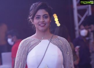 Iniya Instagram - So privileged & Honoured to be in the judging panel of IMPRESARIO PRESENTS MISS KERALA 2021. 👑 Fashion stylist: @laamiya.c.k Outfit: @briella.in Hairstyle : @sudheer.sufi Make up : @aswathivipul Photography: @jithuprakashan Le Méridien Kochi