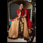 Iniya Instagram - Clickz: @jithuprakashan Retouch: @reenusbabu_retoucher Make up & Hair: @abeel_robeen Outfits: @diva_womensclothingstore