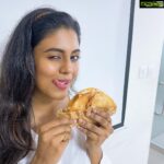 Iniya Instagram – The Day is Made & How ..?? 🤩🤩🤩Relishing The best  Tacos 🌮 in town from @tacobellindia ..😋😋😋Was Happiest to receive a very safe & contactless delivery.Now, Don’t starve & keep waiting order some crave able yummy food from swiggy|zomato.. #TacoBellDelivers
#TacoBellAtHome