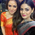 Iniya Instagram - Me with Stunning Actress SIMRAN madam on JFW MOVIE AWARDS @simranrishibagga @jfw_magazine @jfwdigital