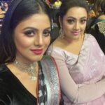 Iniya Instagram - Me with Gorgeous Actress MEENA Madam on JFW MOVIE AWARDS 🥇 @meena_actress @jfwdigital @jfw_magazine