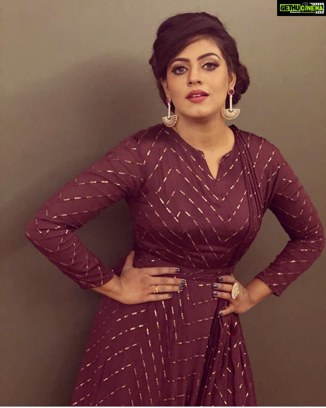 Iniya Instagram - @lumibellafashion @yoshnasbyela