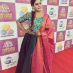 Iniya Instagram -