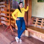 Iniya Instagram - 🧚🏻‍♀️🧚🏻‍♀️🧚🏻‍♀️PEOPLE WHO SHOW U NEW MUSIC ARE IMPORTANT .🧚🏻‍♀️🧚🏻‍♀️🧚🏻‍♀️