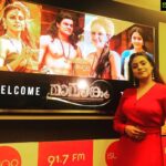 Iniya Instagram - Great welcome for @mamangam_themovie team @radiosuno QATAR 🇶🇦 Radio Suno 91.7