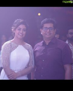 Iniya Instagram - So privileged & Honoured to be in the judging panel of IMPRESARIO PRESENTS MISS KERALA 2021. 👑 Fashion stylist: @laamiya.c.k Outfit: @briella.in Hairstyle : @sudheer.sufi Make up : @aswathivipul Photography: @jithuprakashan Le Méridien Kochi