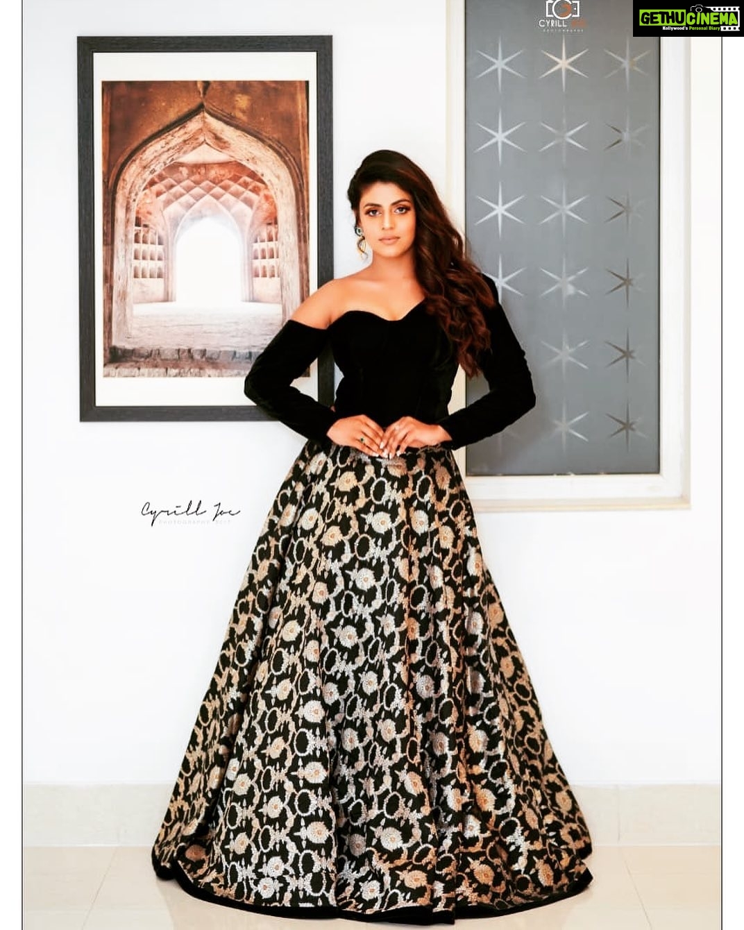 Iniya Instagram - @dpiff_official @cjoephotography @kundhanajewellery @emraanartistry @aparna_s_design_studio