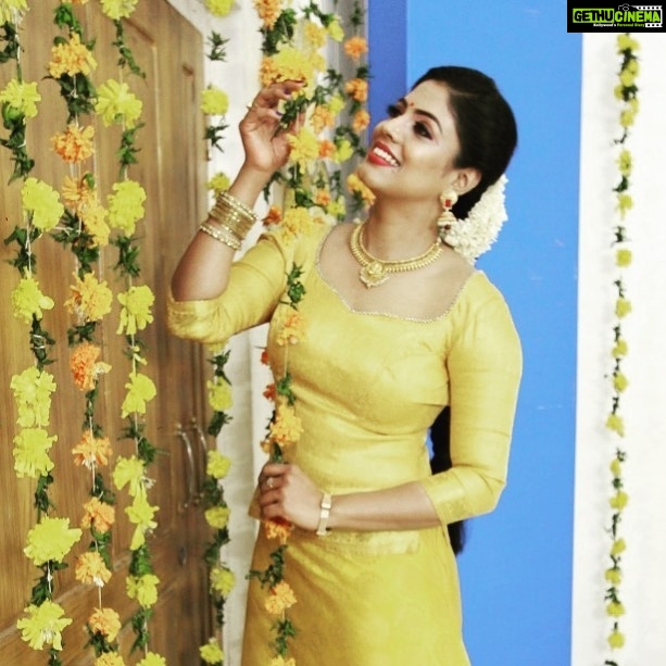 Iniya Instagram - 🌸HAPPY ONAM 🌸 #festival #festivaldays #festiveseason