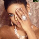 Iniya Instagram - @mn_artistryy @vasanthan_kumarasamy @fineshinejewels @aparna_s_design_studio @atmaretouch @banglorecity_