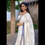 Iniya Instagram – 🧚‍♀️🧚‍♀️🧚‍♀️YOU CAN FEEL THE BEAUTY OF LIFE WHEN YOU’RE ON THE RIGHT PATH 🧚‍♀️🧚‍♀️🧚‍♀️

@nishamrk 
@alex_judeson 
@seldonartistry 
@nivabridalgallery 
@poshjewelery 
@heritagemadurai