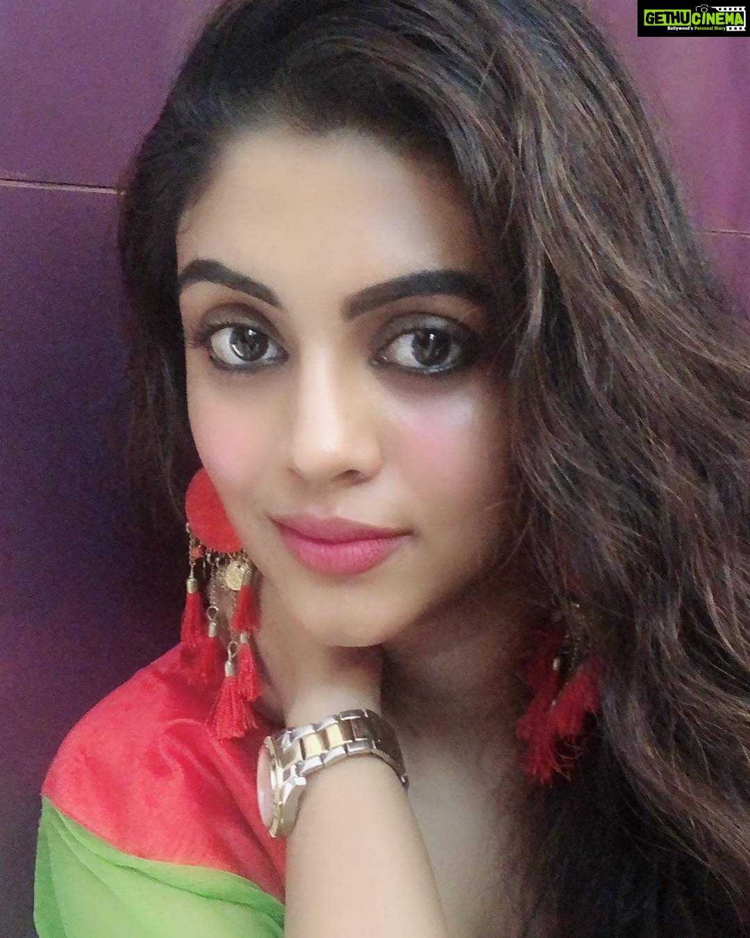Iniya Instagram - 🧚🏻♀️🧚🏻♀️🧚🏻♀️Be yourself 🧚🏻♀️🧚🏻♀️🧚🏻♀️