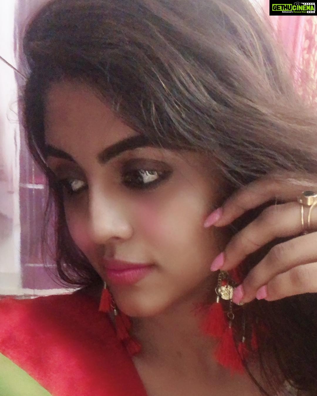 Iniya Instagram - 🧚🏻♀️🧚🏻♀️🧚🏻♀️Be yourself 🧚🏻♀️🧚🏻♀️🧚🏻♀️