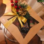 Iniya Instagram - Thanks To NAIL ARTISTRY & COURTYARD MARRIOT For The CHRISTMAS 🎄 GIFTS 🎁 Courtyard by Marriott Kochi Airport