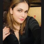 Isha Koppikar Instagram – About last night, post shoot vibes! 📸 

#ishakoppikarnarang #ishakoppikar #aboutlastnight #shootvibes #shootmode #shooting #shootlife #vibes Mumbai, Maharashtra