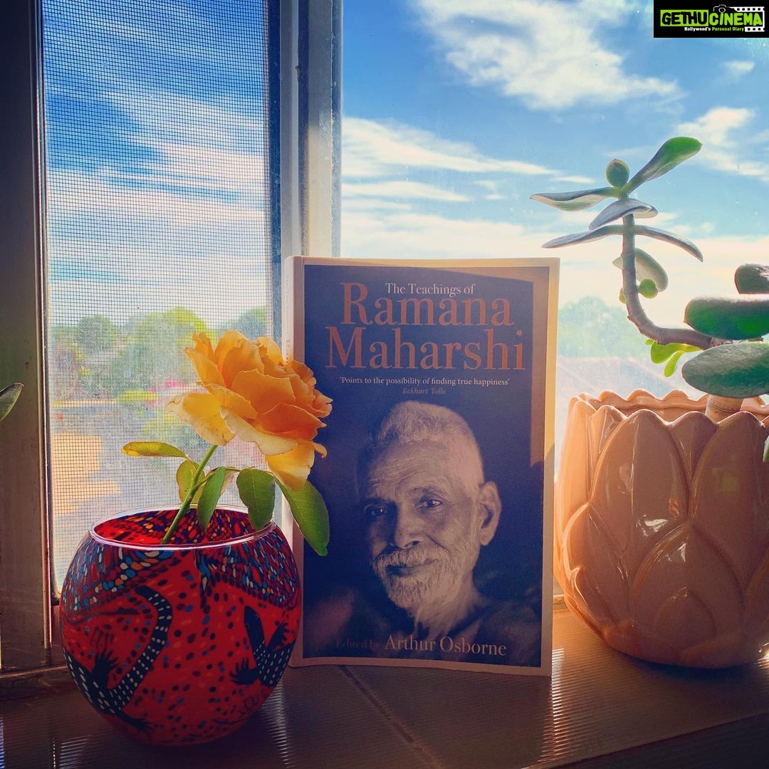 Isha Sharvani Instagram - Good morning world🕉 This is a great book to read if your searching for inner peace🕉 Sri Ramana Maharshi is one of the most important indian saint and sage of the twentieth century🙏🏾✨🙏🏾