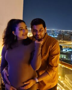 Ishaara Nair Instagram - Happy birthday to my one and only ❤️. I love you the most. You are the best human being, best lover, best husband and now the best dad. Can’t wait to see the dad son duo ❤️. May god bless you with everything that you wish for on this birthday. #newdad #happybirthday #blessedbeyondmeasure #love #peace #mine #mybaesbirthday  pic: @sowmyabalan ❤️