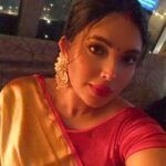 Ishaara Nair Instagram - Happy Diwali guys ❤️ Dubai Marina