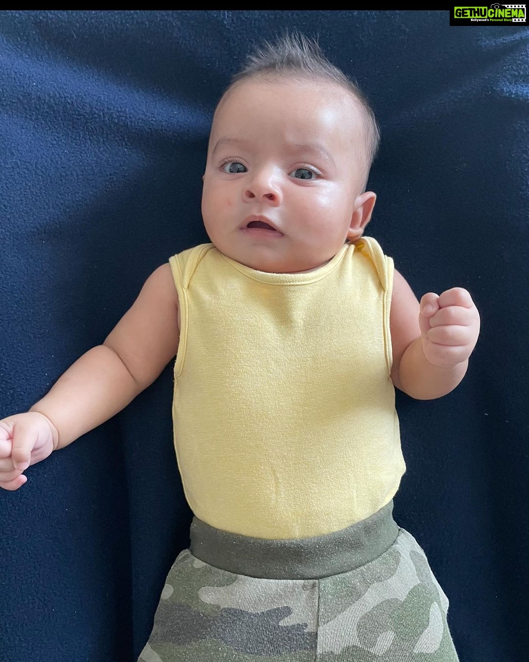Ishaara Nair Instagram - Ok! So that’s the end of the fourth trimester. We are officially 3 months old. The first three months of motherhood were a bumpy ride for me. Breastfeeding journey was thankfully really, really great. Weeks 4 to 6 was extremely difficult as my baby was colicky and he used to cry a lot during evening hours. After 6 weeks it slowly reduced and by the end of week 8 he turned into a happy lil baby. I really struggled through it as I hated to see him cry. My anxiety levels were on a 100 and I felt so angry and sad that I couldn’t help him. Thank god we’re over it now. Bless ‘em mamas who is going through that phase 🙌🙄 Last couple of weeks has been a delightful experience. Our space is filled with lil cooing sounds, giggles and laughters. When we smile at him, he smiles right back at us. He hates tummy time, but still I try to put him on his tummy. His neck muscles are getting stronger. Finally as a mamma I’ve reached the brighter side of the tunnel and am so happy and excited for this wonderful journey ahead. Can’t wait to hit all the major and minor milestones with him. ❤️💃🏻👨👩👦 #3monthsold #babymama #boymama #mamasboy #dadasboy #diapers #motherhood #motherhoodinspired #babyinfluencer #simplymamahood #babyboyaarin # mamauae #mamaindubai