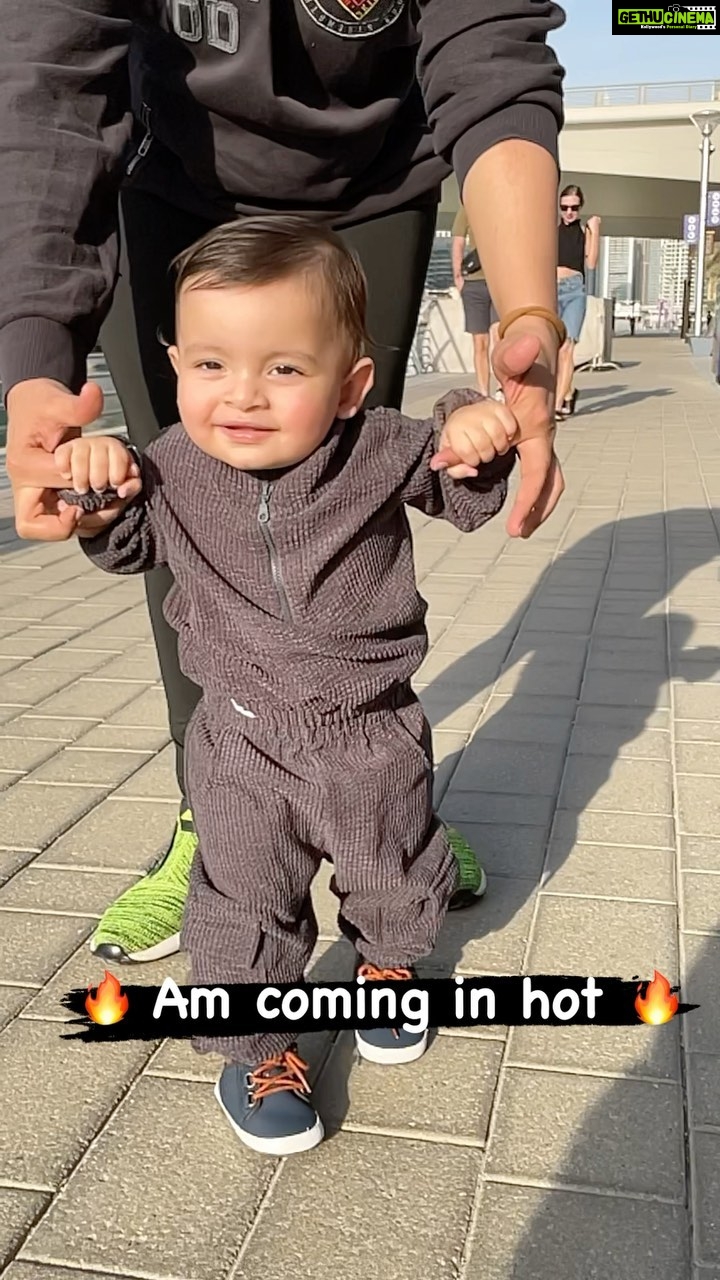 Ishaara Nair Instagram - Coming in hot 🥵😉 All these girls in the neighborhood I say 🙄🤪#cominginhot #babyreels #babiesofinstagram #babyboy #babyfashion #babysupermodel #love #light #innocent #handsomehunk @sahil_jsahil Dubai Marina