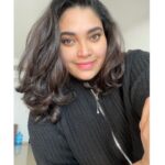 Ishaara Nair Instagram - Hello, how’s everyone? Dubai Marina