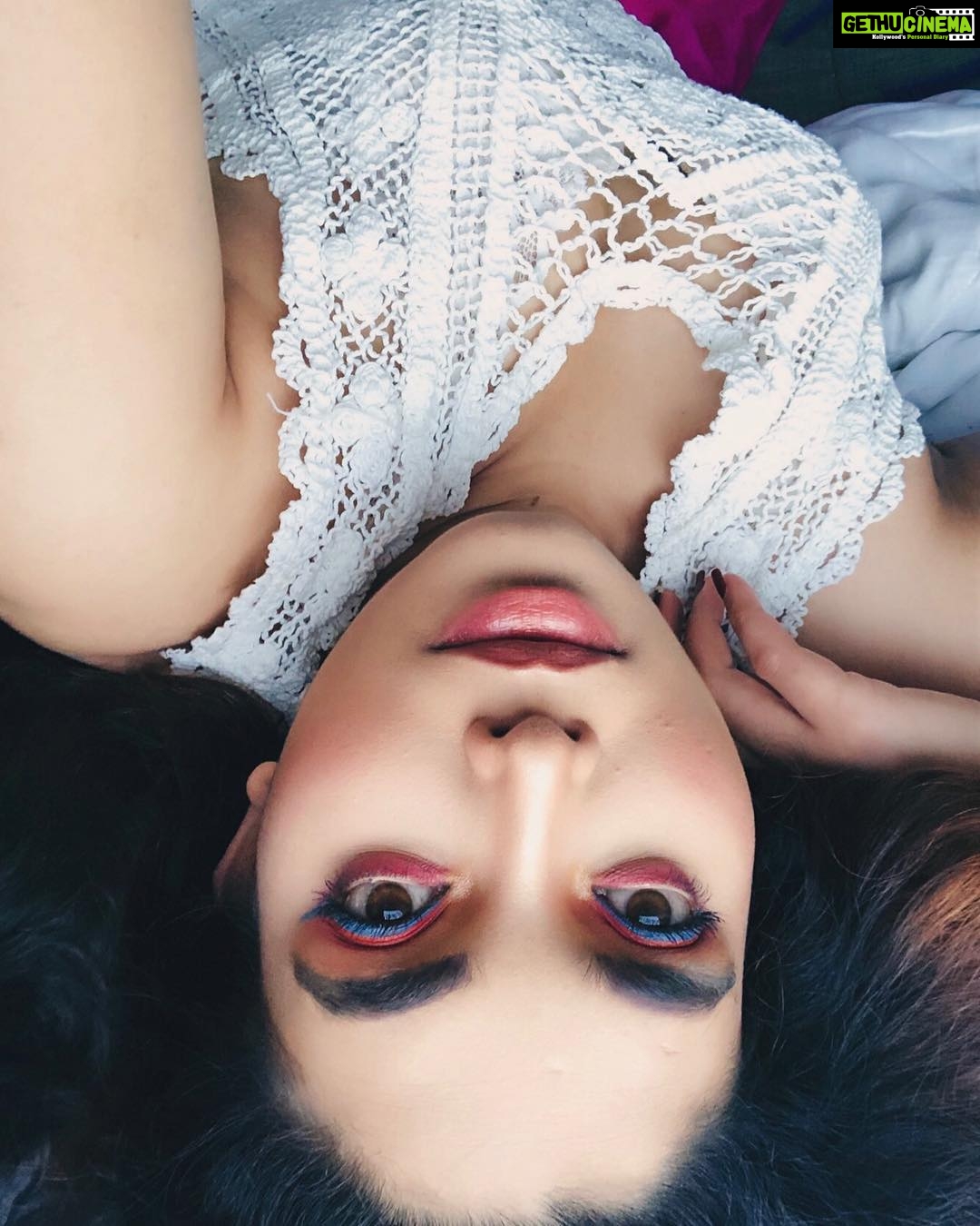 Ishaara Nair Instagram - Our world turned upside down. Things became even better. Swipe 🙃⬅️ to see how. #whodiditbetter #upsidedown #thingsarebetter #sendingpositivity #sendinglove #okbye Dubai, United Arab Emirates