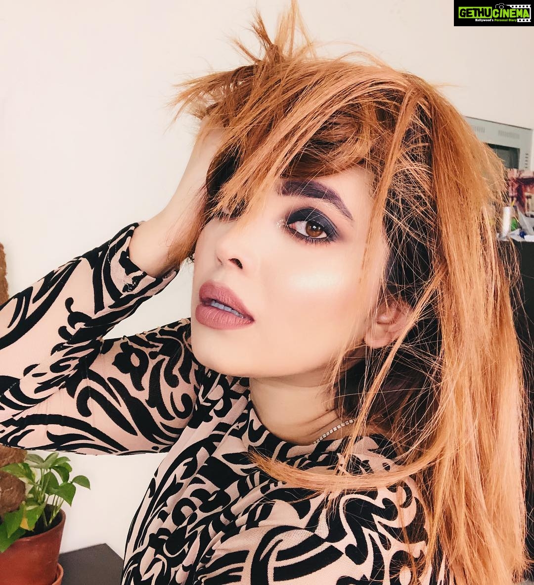 Ishaara Nair Instagram - She is a mess, but flawless & fierce in her own world #dubaibloggers #makeuplooks #indianbloggers #browngirl #browngirlbloggers #myindia #mydubai #perfectlyimperfect #smokeyeye #brownskinbloggers #lovindubai #igersdubai #pictureoftheday #potd eyeshadows from @morphebrushes @fentybeauty foundation Dubai, United Arab Emirates