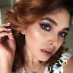 Ishaara Nair Instagram - Let the beauty of what you love be what you do #makeupjunkie #skincare #feelingmyself #dubaiblogger #makeuplooks #juviasplacepalette #dubaiinfluencer Dubai, United Arab Emirates
