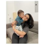 Ishaara Nair Instagram - This man drools over me literally 🙄🙄 and am okay with it 🤷🏻‍♀️💁🏻‍♀️👩🏻‍🍼 🤩😂😅#babydrools #kisses #warmth #purpose #love #happiness #babybites #mommyhood #mommyson #babyshark #babysharkdududu