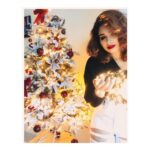Ishaara Nair Instagram - Christmas isn’t a season, it’s a feeling #christmasinmyheart #lights #positivity #christmasvibe #vibingright #mydubai #dubaifashion #makeupenthusiast Dubai, United Arab Emirates