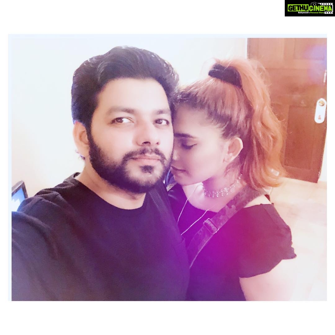 Ishaara Nair Instagram - I can fall in love with you a thousand times with my eyes closed #happyfamily #happywife #proudtobeyours #besthusband #happycouple #love #peace #calm Dubai, United Arab Emirates