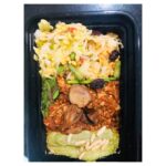 Ishaara Nair Instagram – All the #vegangoodness of lentils sauteed in chopped cabbages, mushrooms, avocado sauce and more #veganrecipes # veganfood #fitnessfun #fitandfab Dubai, United Arab Emirates