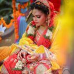 Ishaara Nair Instagram - Thank you for this wonderful shot arun.... @arunchelad_photography ❤️💍👫