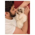 Ishaara Nair Instagram – Just a casual evening conversation #cuddlebundle #snuggles #princess #papaandme #instagood #angelsofmylife